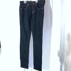 CARMAR MID RISE SKINNY SIZE 26 NWT $168.00